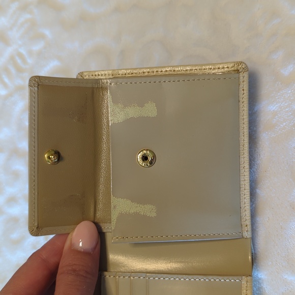 BURBERRYS Cream Leather Authentic Vintage Bifold Wallet - RARE Color! - Picture 8 of 14